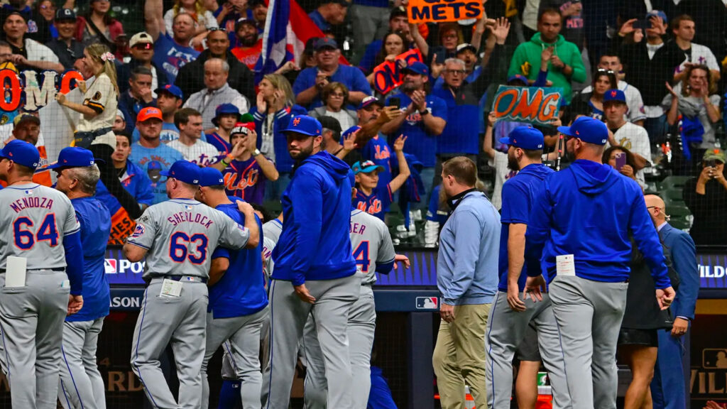 Mets Defeat Brewers in NL Wild Card Thriller