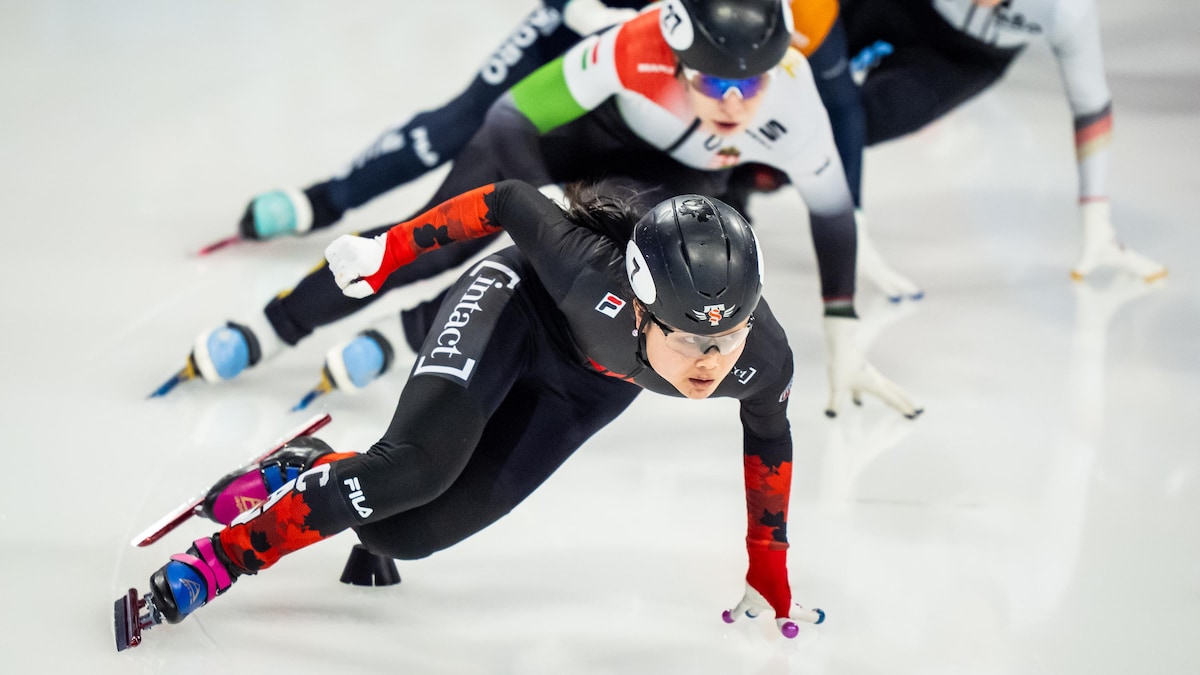 Canadian Speed Skaters Strike Gold at Junior World Short Track Championships